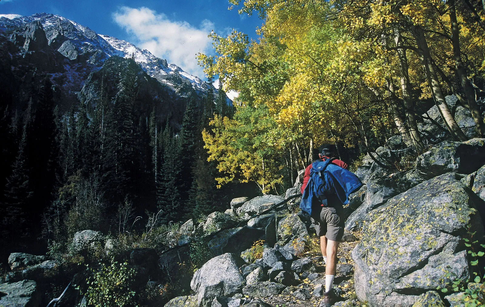 Hikers-Gore-Range-Mountains-Denver.webp__PID:2492da30-27b0-439a-96b7-b1c9d0b5df7b